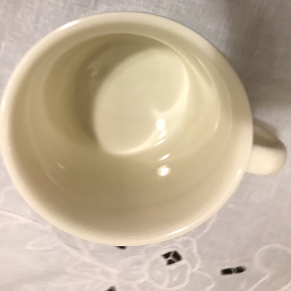 Bunnykins Royal Doulton Water Fight Mug - Picture 5 of 6